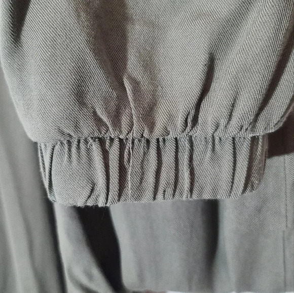 Iris | Olive Green Jumpsuit Sz M - Picture 6 of 7